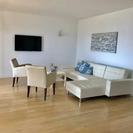 Apartment Lux