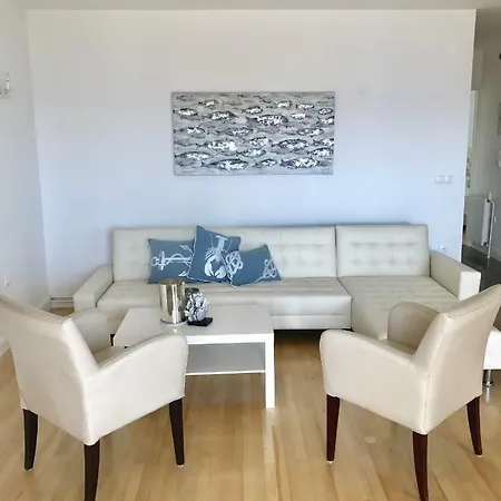 Lux Apartman *