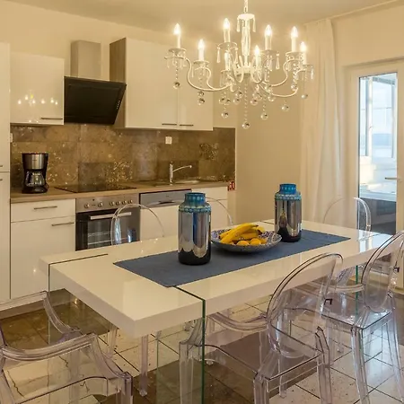 Lux Apartman Dugi Rat